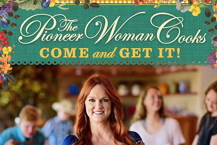 The Pioneer Woman Cooks: Come and Get It! & Lodge 10.25 Cast Iron