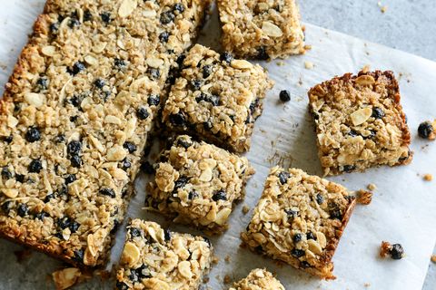 Chewy Granola Bars with Almonds and Wild Blueberries