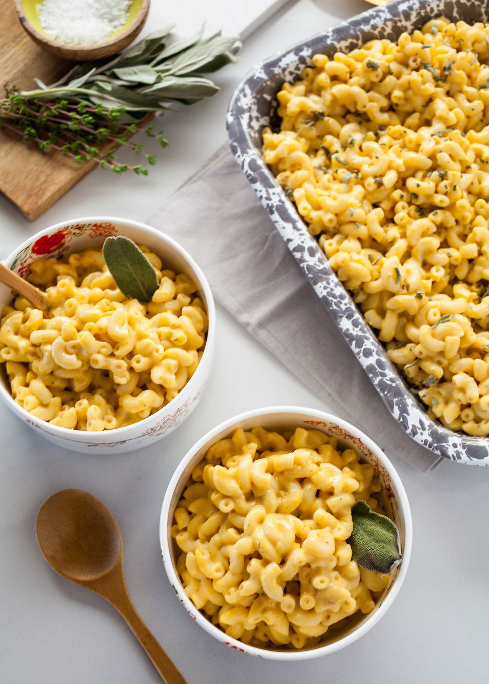 Slow Cooker Butternut Squash Mac and Cheese