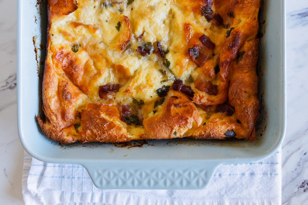 Breakfast Strata (Baked Egg Casserole