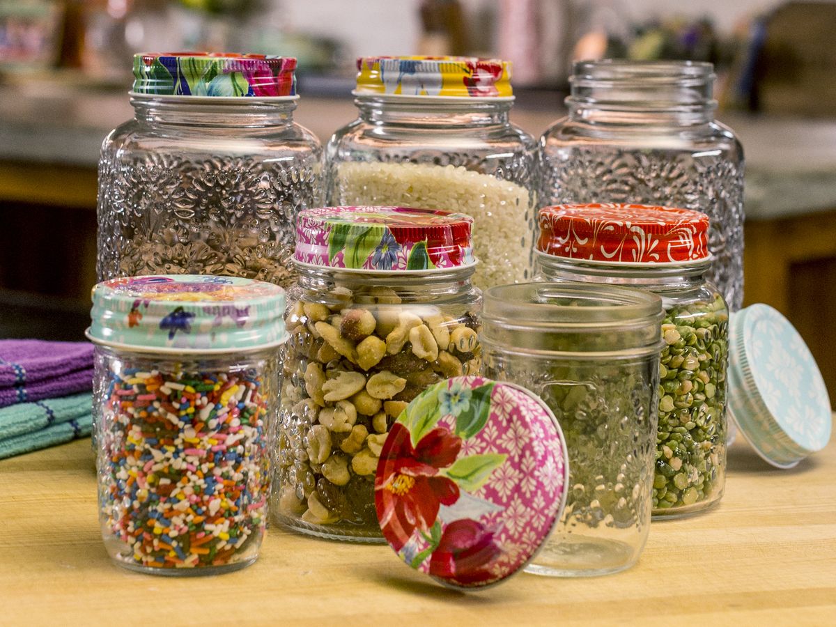 Mini Mason Jars Round 4 oz - Small Canning Glass Jars with Lids - 16 Pack  Cute Jars