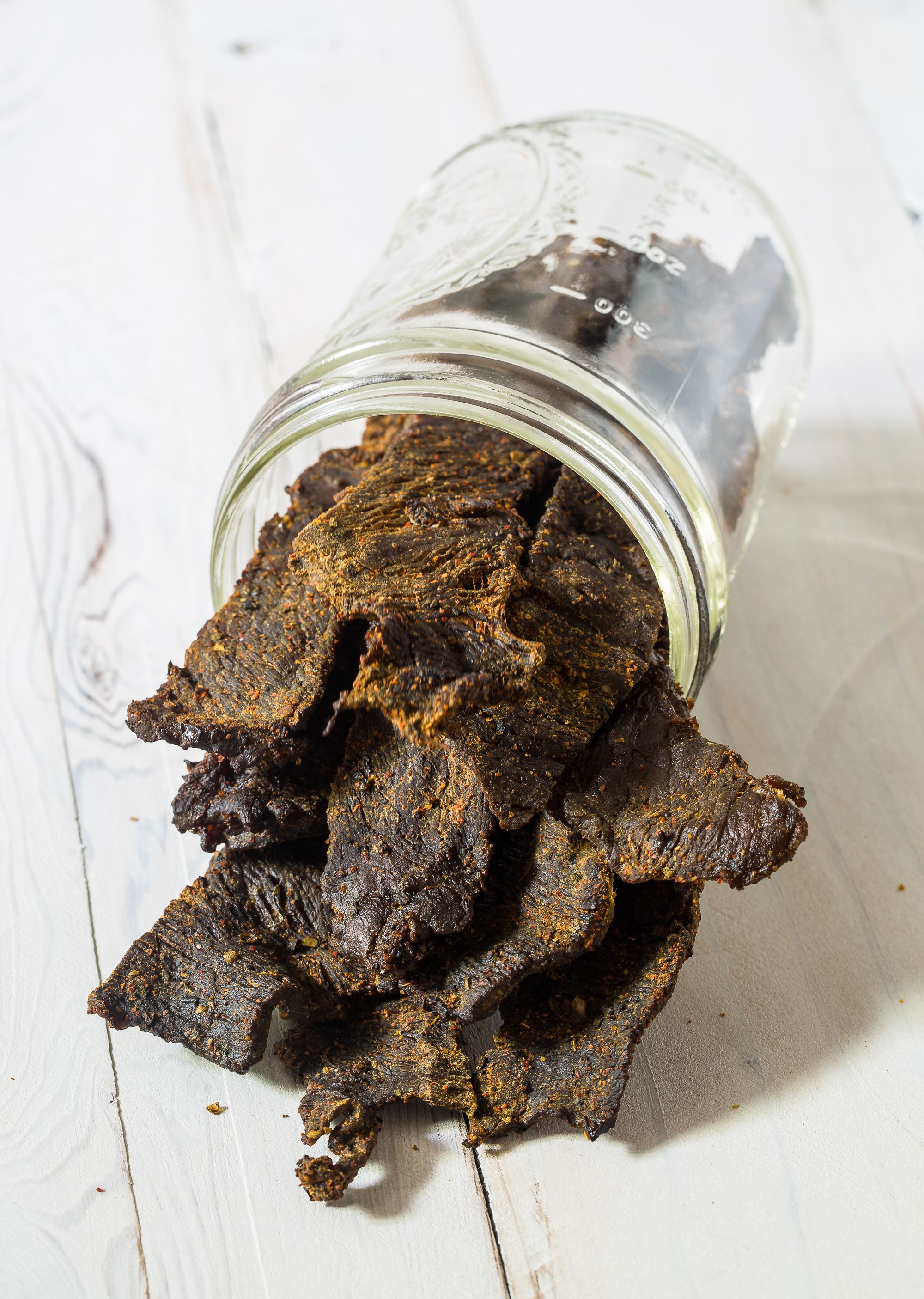 https://hips.hearstapps.com/thepioneerwoman/wp-content/uploads/2018/07/how-to-make-beef-jerky-11.jpg