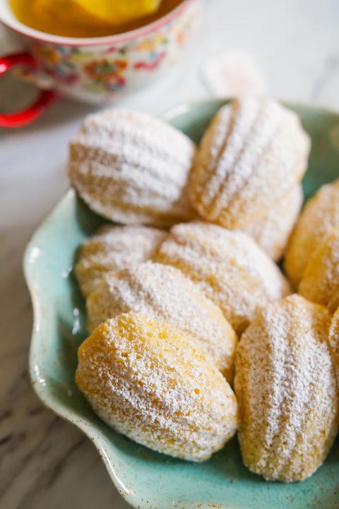 How to Make Madeleines plate