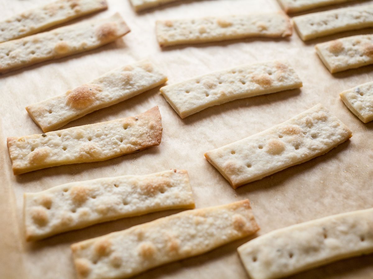 Homemade Crackers Recipe - How to Make Crackers