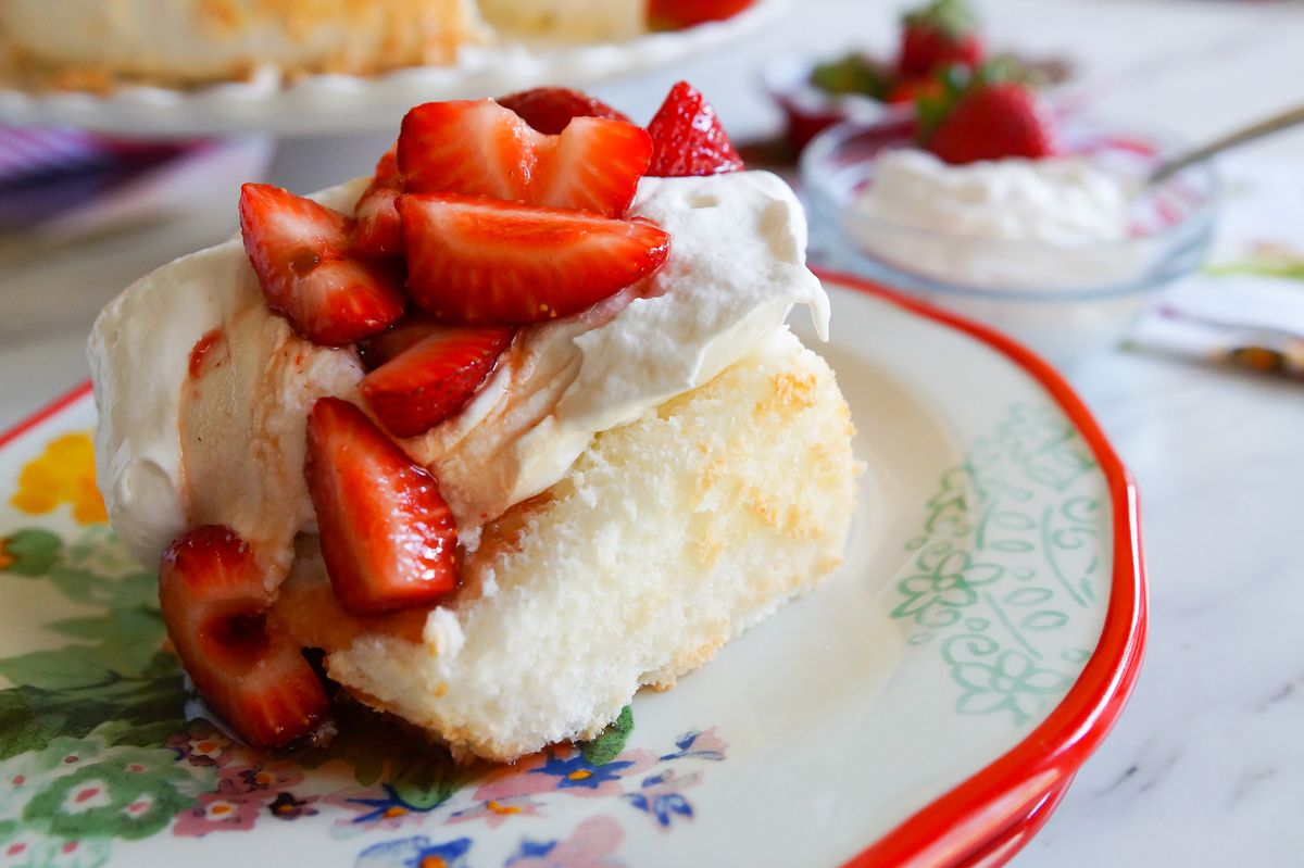 How to Make Angel Food Cake topping 1