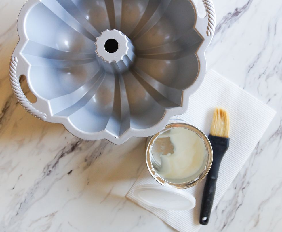 Tips for Baking with a Bundt Pan crisco