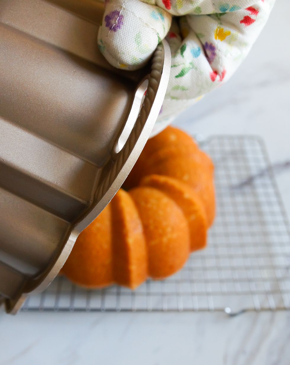 Tips for Baking with a Bundt Pan invert 3