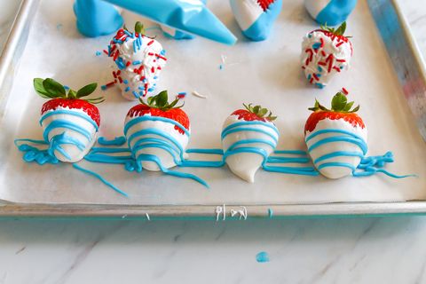 Red, White and Blue Strawberries blue piping 2