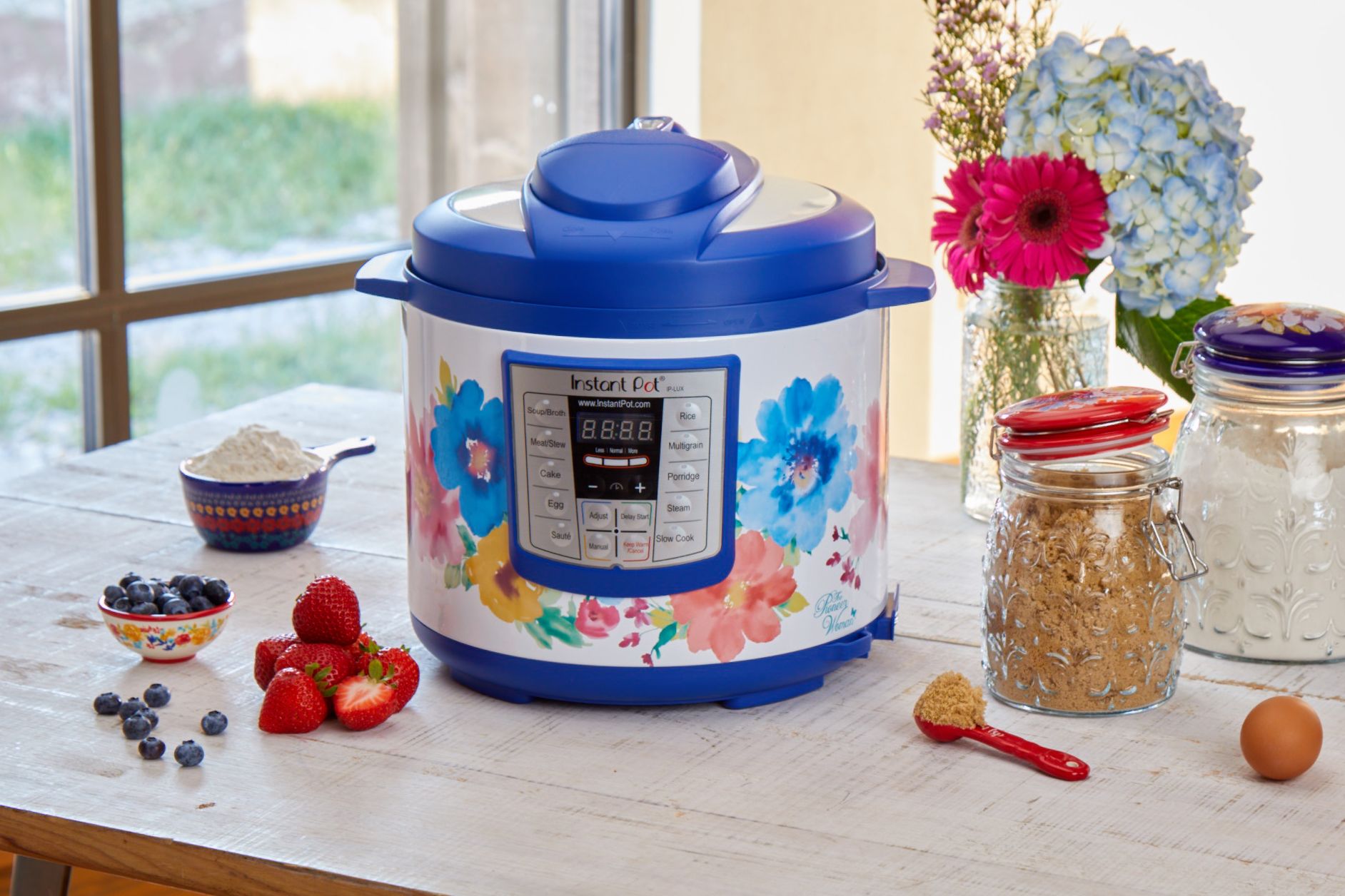 The Pioneer Woman Vintage Floral Instant Pot Is On Sale For Just