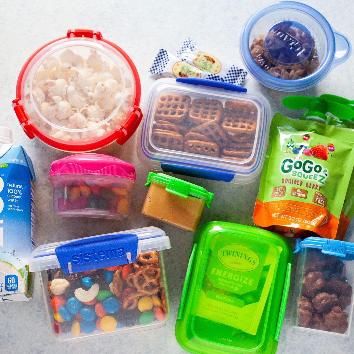 https://hips.hearstapps.com/thepioneerwoman/wp-content/uploads/2019/12/How-to-Pack-Travel-Snacks-01.jpg?crop=0.667xw:1xh;center,top&resize=1200:*