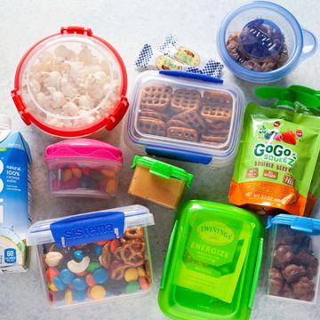 How to Pack Travel Snacks 01