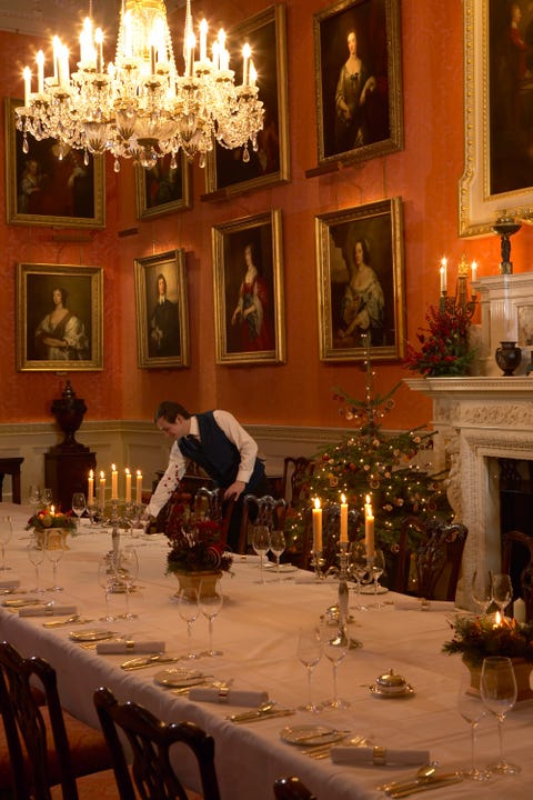 35 Elegant Christmas Table Settings  Stylish Holiday Table Centerpieces