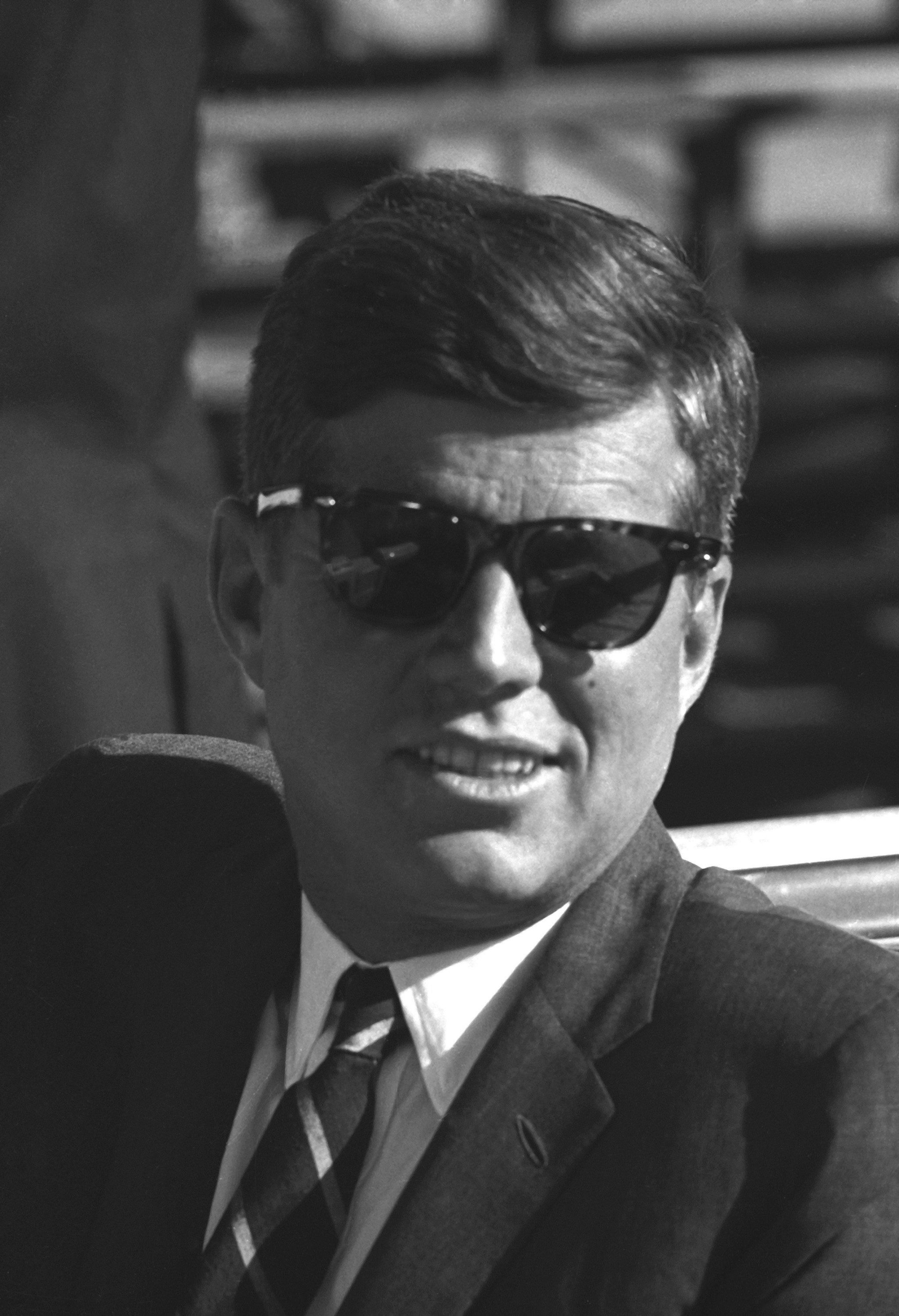dress like jfk