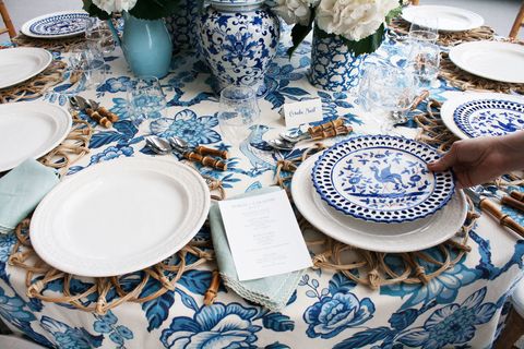 Serveware, Blue, Porcelain, Dishware, Blue and white porcelain, Tablecloth, Textile, Tableware, Ceramic, Linens, 