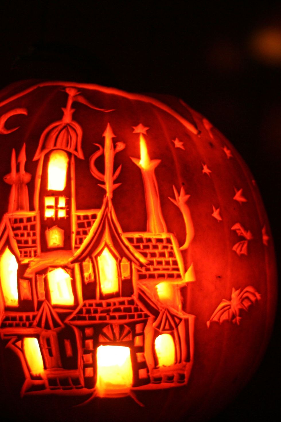 trick-or-treat, Orange, Jack-o'-lantern, Pumpkin, Lighting, Calabaza, Carving, Light, Lighting accessory, Nightlight, 
