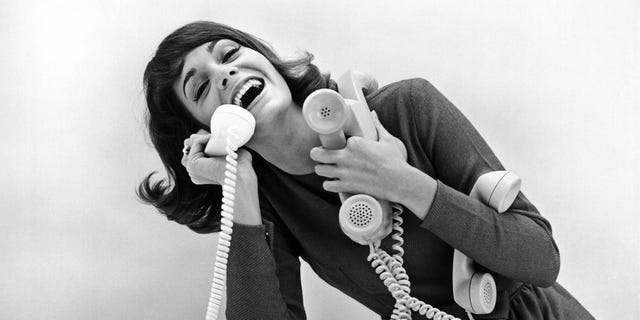 Why Talking On The Phone Is Still Better Than Texting