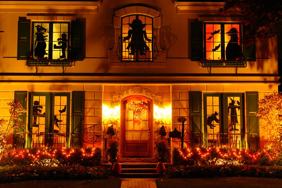 19 Elegant Halloween Decorations - Classiest Halloween Decor Ideas