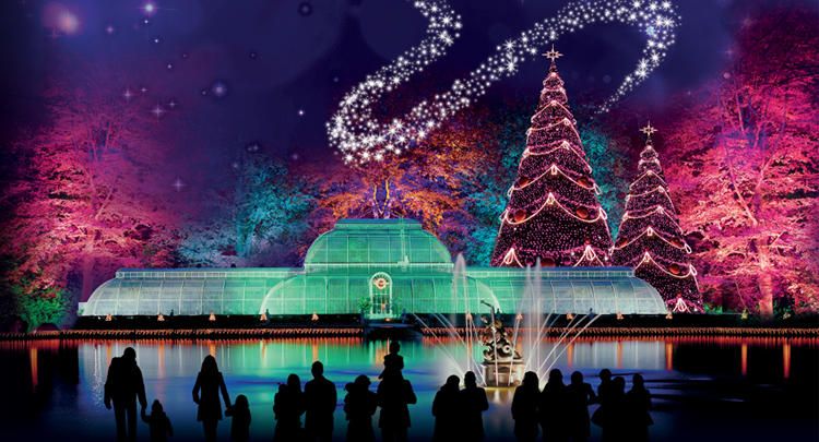 Landmark, Sky, Architecture, Lighting, Christmas lights, Tree, Christmas decoration, Christmas eve, World, Christmas, 