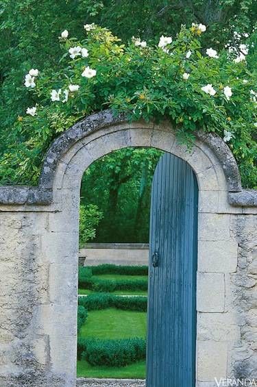 Green, Shrub, Flower, Leaf, Arch, Petal, Garden, Door, Groundcover, Gate, 