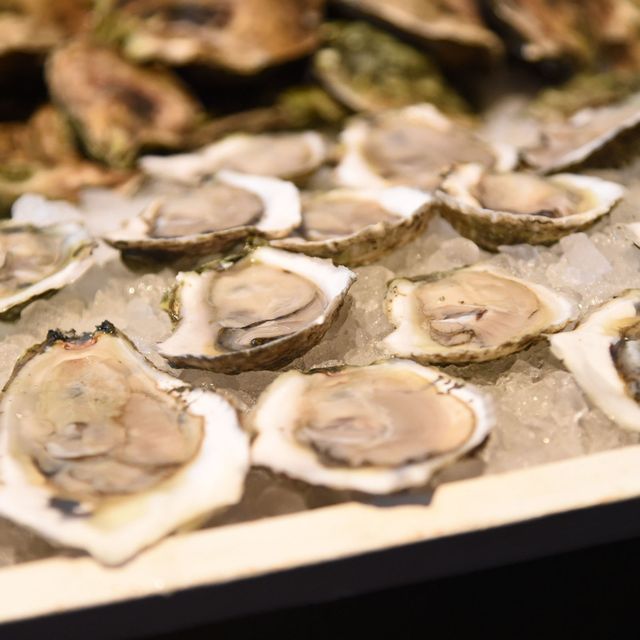 Bivalve, Oyster, Ingredient, Natural material, Shellfish, Shell, Seafood, Abalone, Molluscs, Clam, 