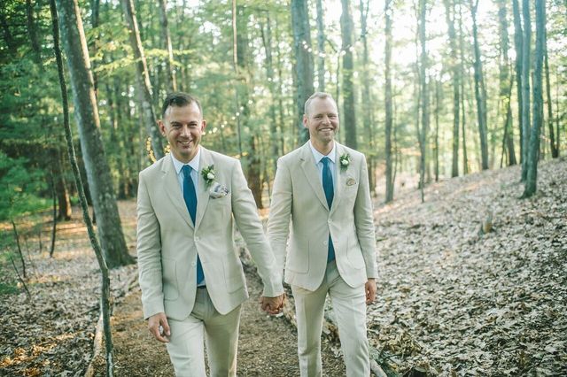 This Couple's Hudson Valley Nuptials Make the Perfect Argument for a ...
