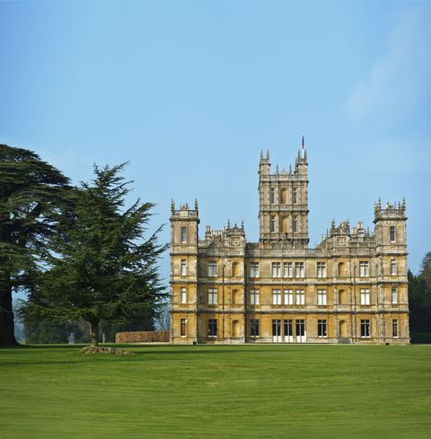 15 Photos Of Highclere Castle The Real Life Downton Abbey