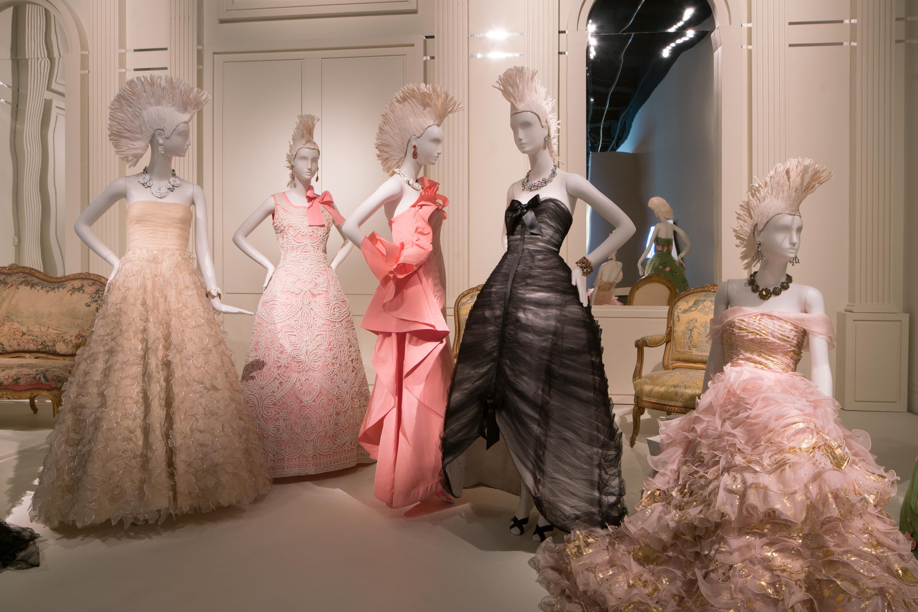 oscar de la renta iconic pieces