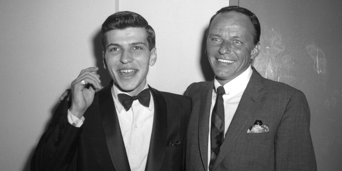 8 Touching Photos of Frank Sinatra, Jr. With His Dad 8 Touching Photos of Frank Sinatra, Jr. With His Dad