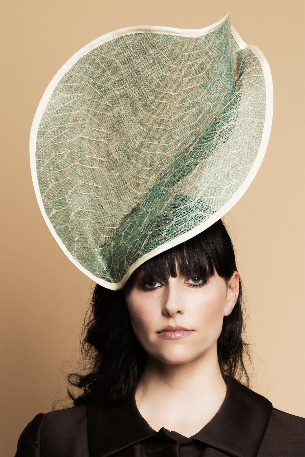 Love big hats- shoot inspo  Hat fashion, Fashion, Women
