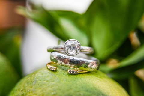 Green, Jewellery, Ring, Terrestrial plant, Macro photography, Photography, Close-up, Engagement ring, Gemstone, Pre-engagement ring, 