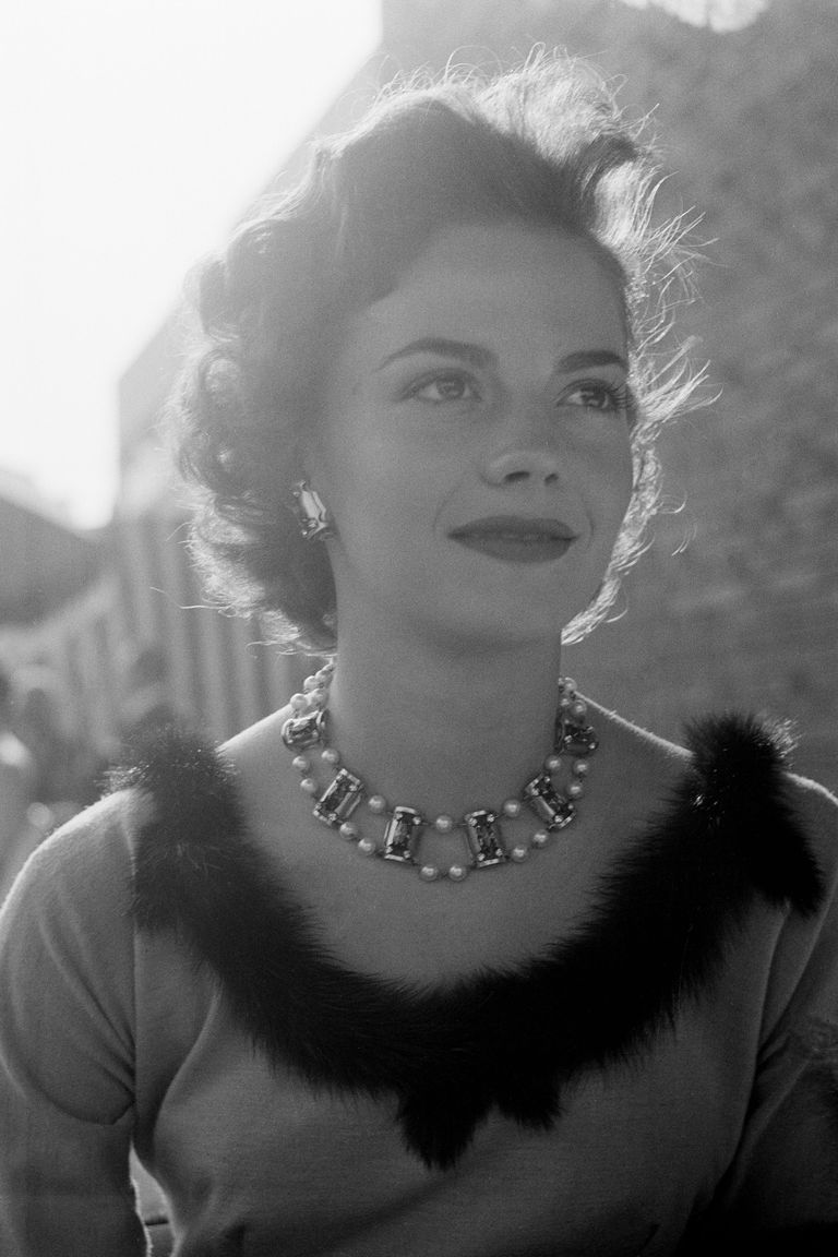 17 Photos That Prove Natalie Wood Is The Hollywood Icon You Should Be Obsessed With 