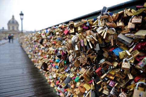 paris replaces love locks with sculpture