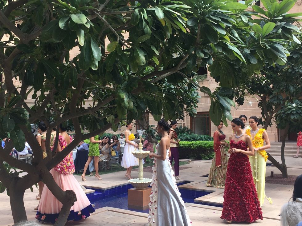 Dress, Fruit tree, Woody plant, Tradition, Gown, Fruit, Produce, Dance, One-piece garment, Dancer, 