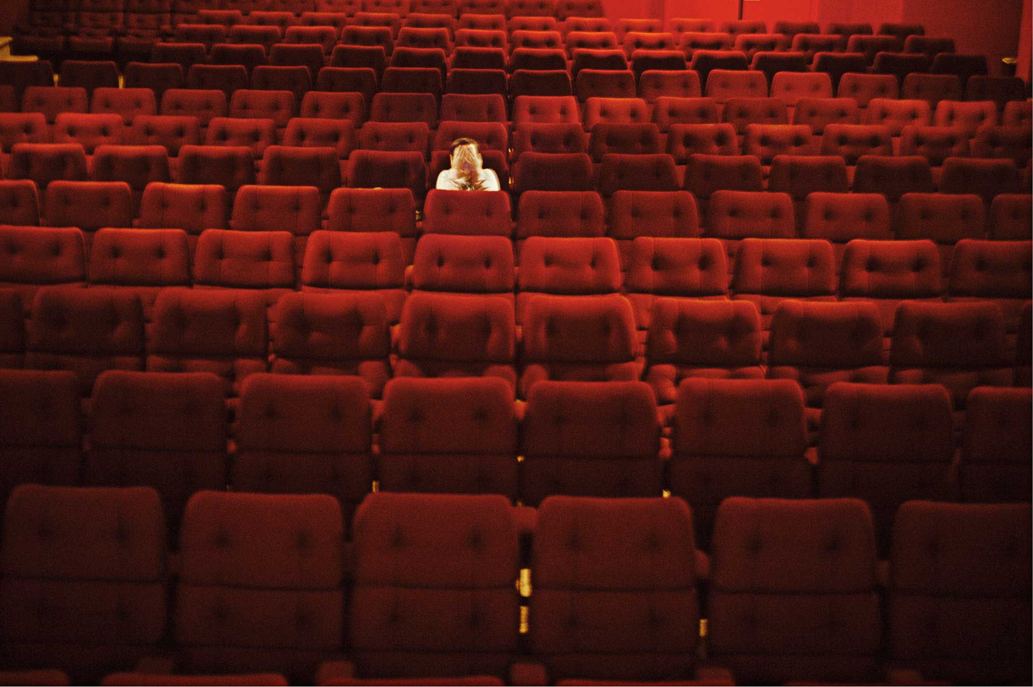 Enter the theater. Alone in Cinema Theater.