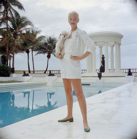 <p>Guest was a frequent subject of the famous photographed Slim Aarons, and his pictures of her on her multiple estates became iconic.</p>
