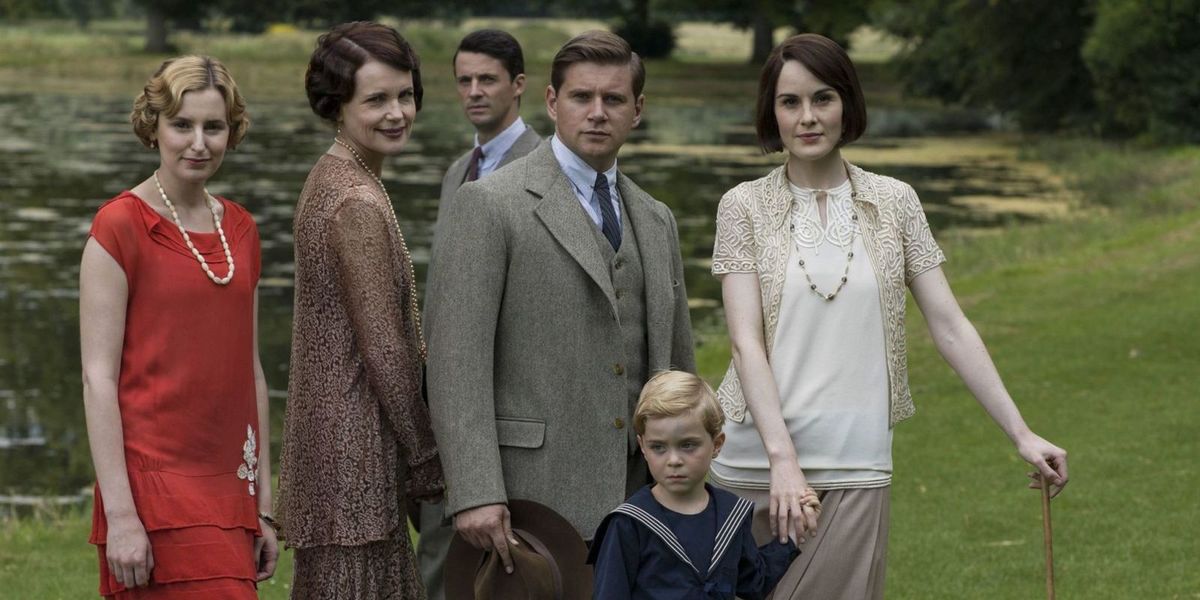 A Look Back At Downton Abbeys Best Costumes 