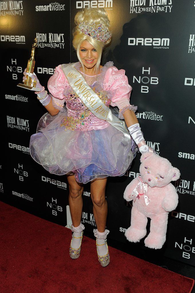 30 best celebrity halloween costumes top celebrity costume ideas throughout the years - Pageant Girl Halloween Costume 30 best celebrity halloween costumes top celebrity costume ideas throughout the years - Pageant Girl Halloween Costume