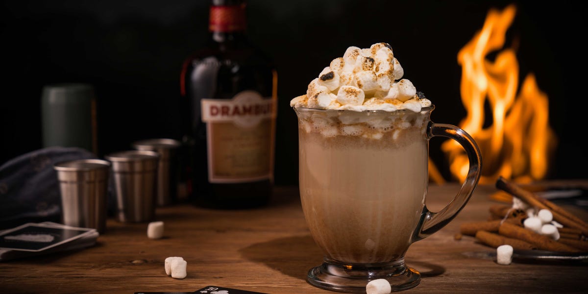 13 Easy Hot Cocktails for Winter - Best Warm Alcoholic ... 13 Easy Hot Cocktails for Winter - Best Warm Alcoholic ...