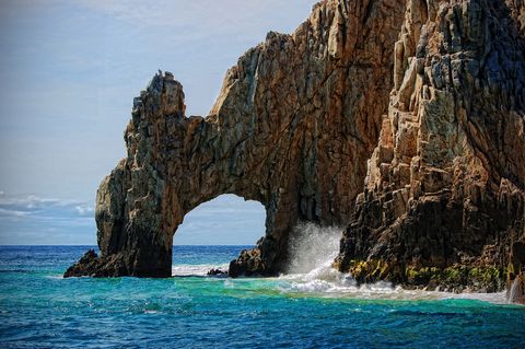 Body of water, Coastal and oceanic landforms, Natural landscape, Rock, Water, Outcrop, Bedrock, Ocean, Coast, Promontory, 