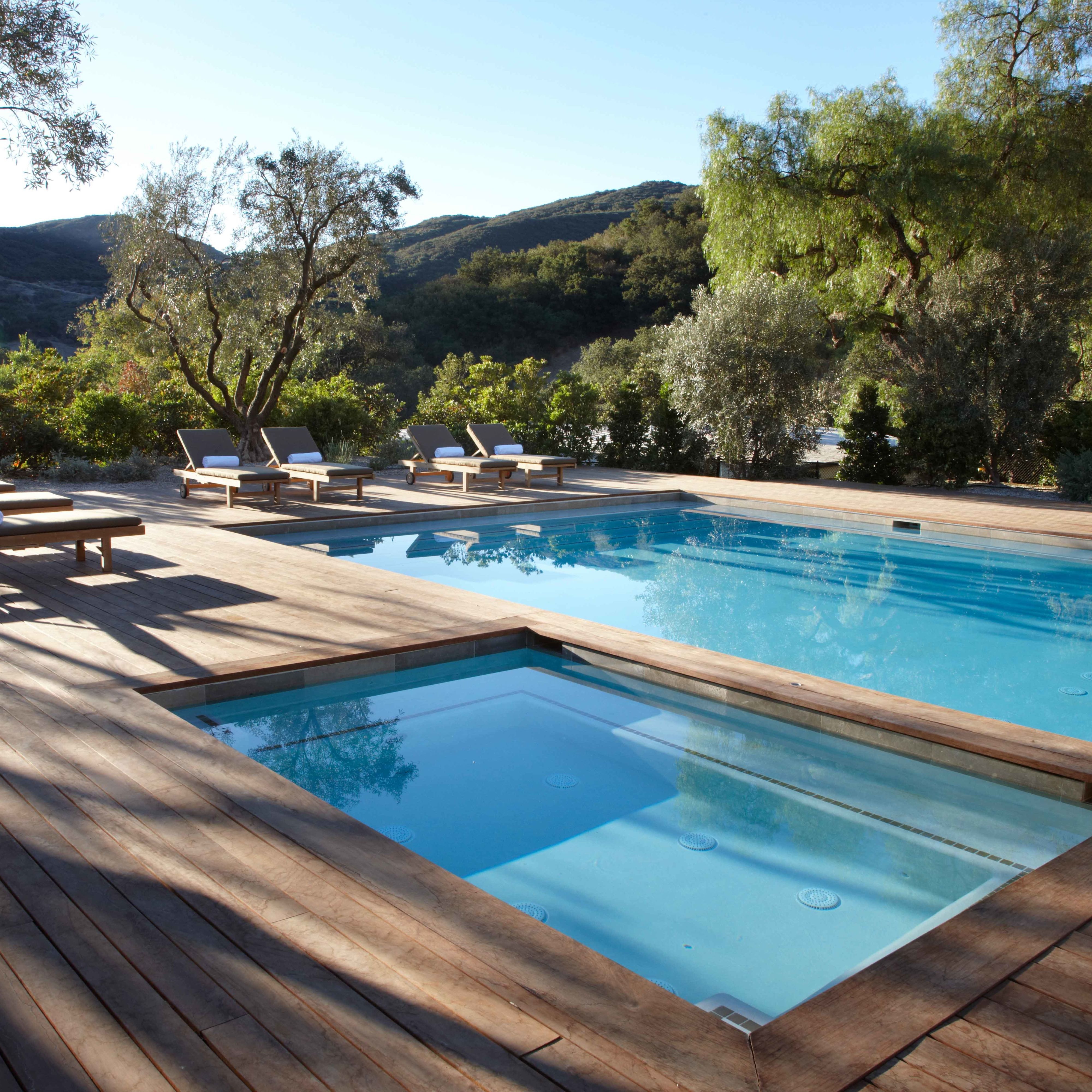 Swimming pool, Property, Natural landscape, Real estate, Tree, Vacation, Leisure, Estate, Home, House, 