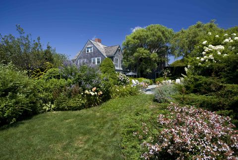 Grey Gardens Sells For 15 5 Million Grey Gardens House Update