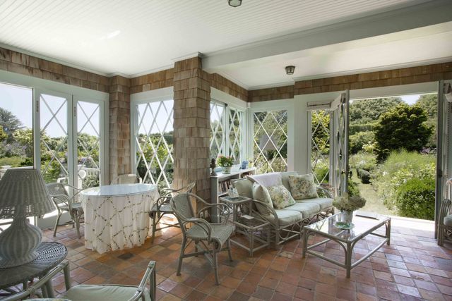 Grey Gardens House Now Photos - Pictures of Inside Grey Gardens