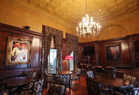 Who Are Mar A Lago Members What We Know About The Membership Of A Portrait Of Donald Trump In Tennis Whites Adorns One Wall The Bar At Mar Lago
