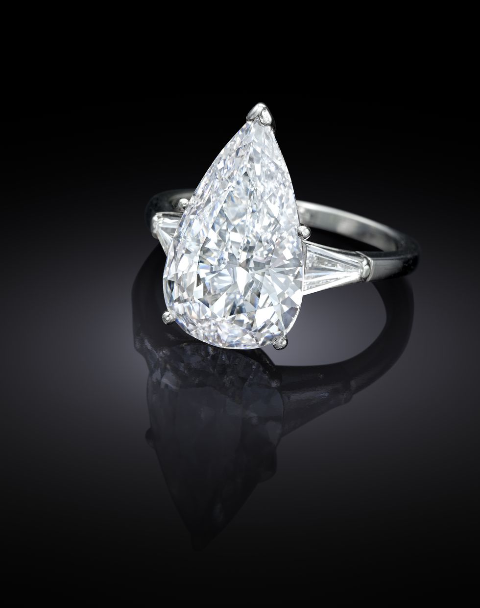 Ring, Engagement ring, Diamond, Jewellery, Fashion accessory, Pre-engagement ring, Platinum, Gemstone, Body jewelry, Still life photography, 