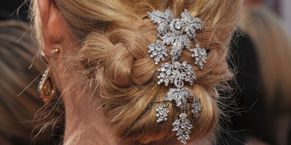 21 Best Wedding Hairstyles for Long Hair - How to Style Long Hair for  Weddings
