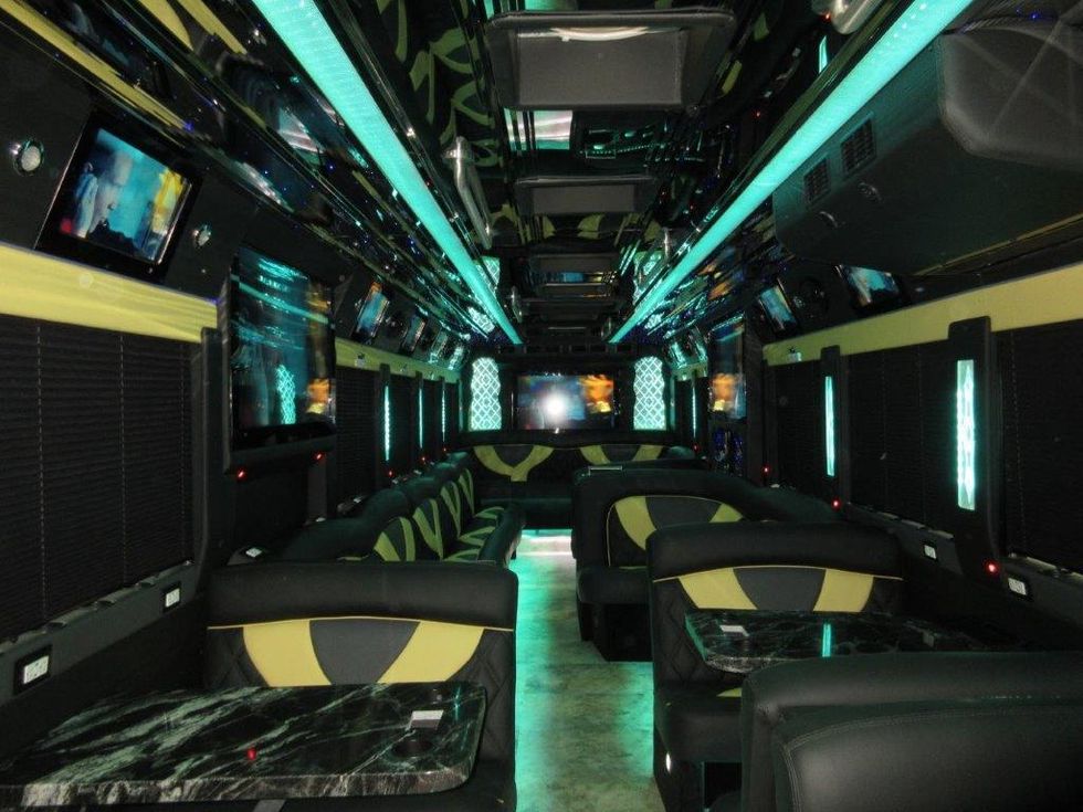 Green, Ceiling, Teal, Machine, Pc game, 