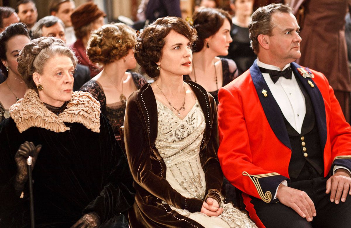 From left: Dame Maggie Smith, Elizabeth McGovern, and Hugh Bonneville.
