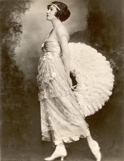 1918-American ballroom dancing legend and actress Irene Castle
