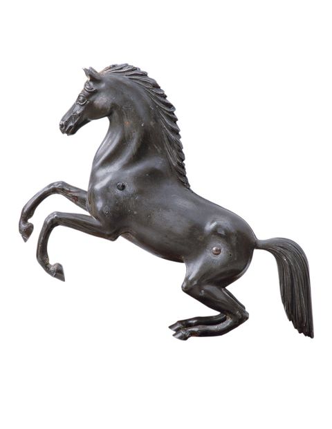 Horse, Sculpture, Working animal, Terrestrial animal, Art, Animal figure, Grey, Stallion, Metal, Mane, 