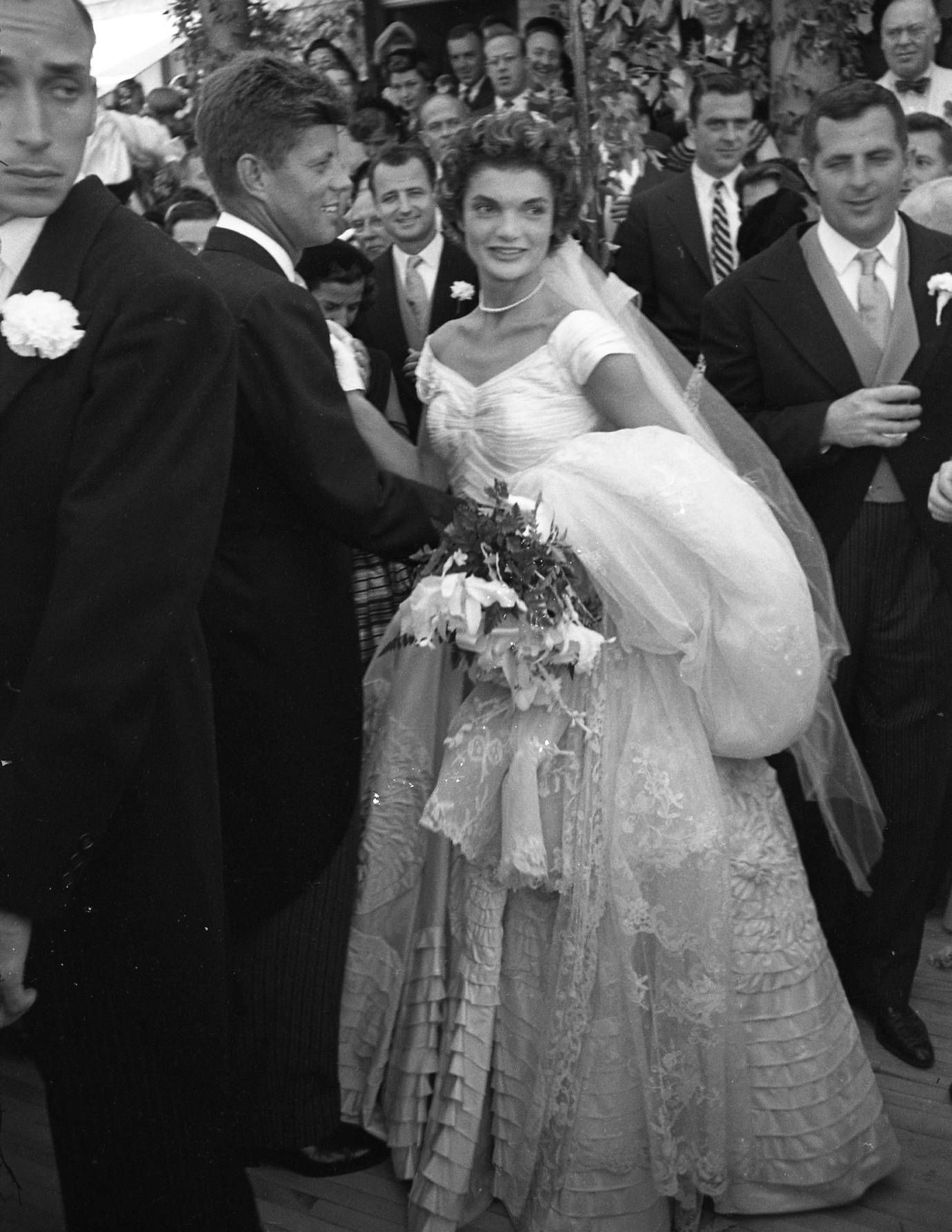 jacqueline kennedy wedding dress